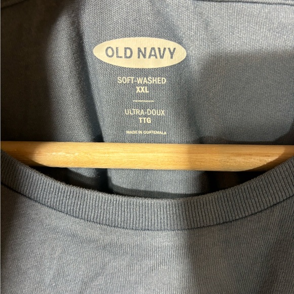 NWT Old Navy Men’s Graphic Pocket Tee - Picture 4 of 6